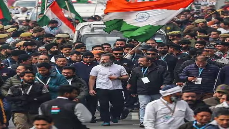 भारत जोड़ो यात्रा: बनिहाल में पदयात्रा छोड़ निकले राहुल गांधी, कांग्रेस बोली- नहीं मिल रही सुरक्षा