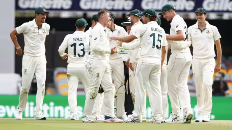IND vs AUS: धोनी को पीछे छोड़ कप्तान रोहित रचेंगे इतिहास, ऐसा करने वाले बनेंगे दुनिया के पहले कप्तान