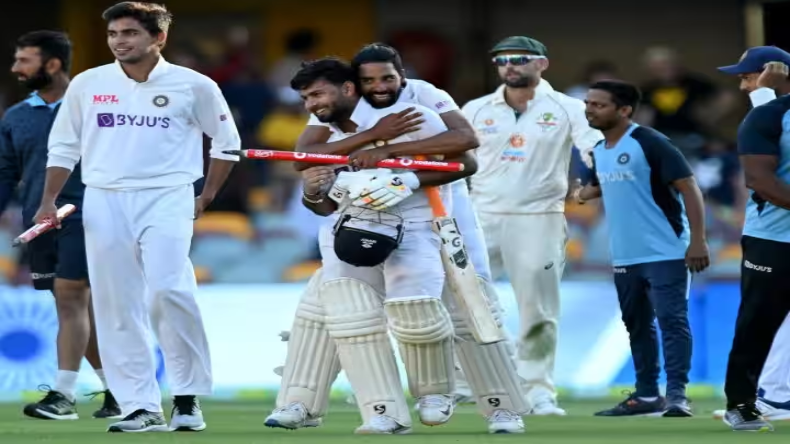 IND VS AUS : ऑस्ट्रेलिया का टूटा घमंड, 60 मिनट में लौटे पवेलियन