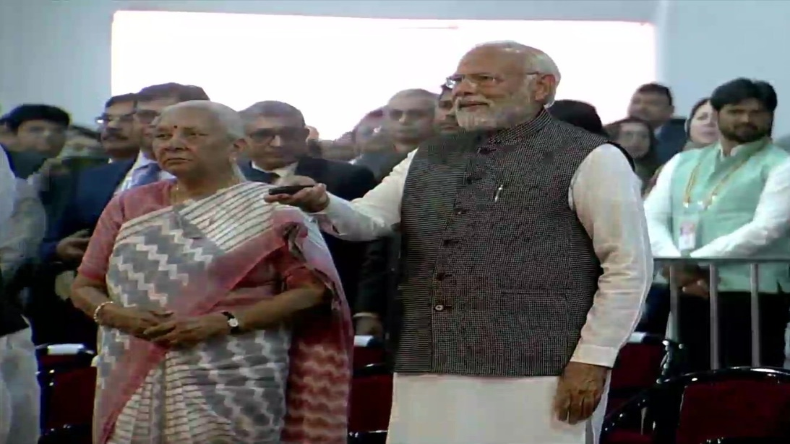 UP Global Investors Summit 2023: लखनऊ पहुंची राष्ट्रपति मुर्मू, राज्यपाल और सीएम ने किया स्वागत