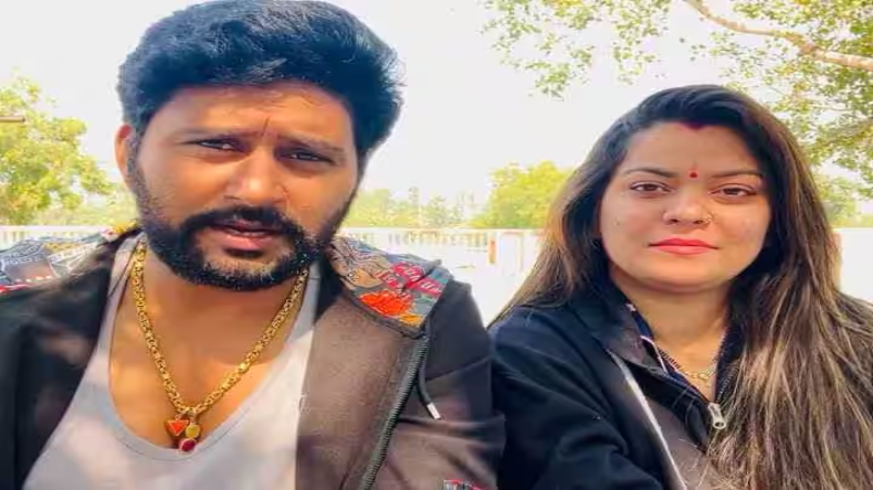 पढ़ाई छोड़ बच्चों को भोजपुरी गानों पर डांस कराती टीचर का वीडियो वायरल, हुई ट्रोल