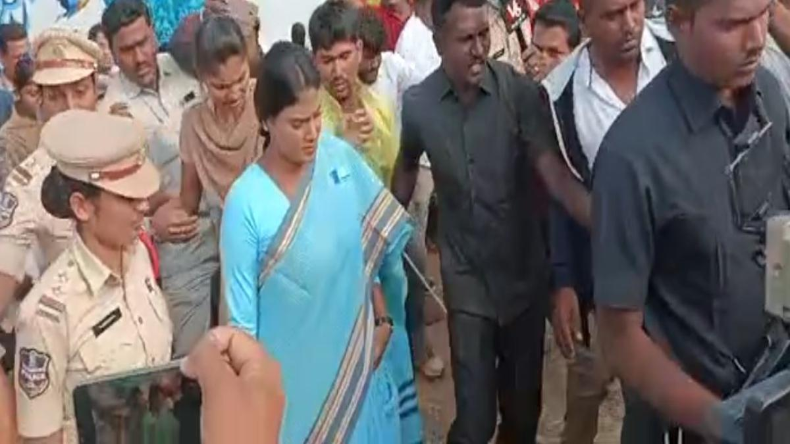 सीएम KCR की PM मोदी से मांग- कवि अन्नाभाउ साठे को दिया जाए भारत रत्न