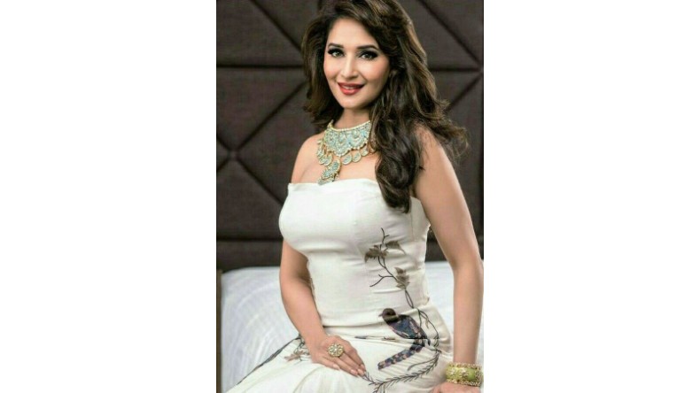 Makeup Tips: 5 मिनट में कैसे करें परफेक्ट मेकअप और दिखें ग्लैमरस