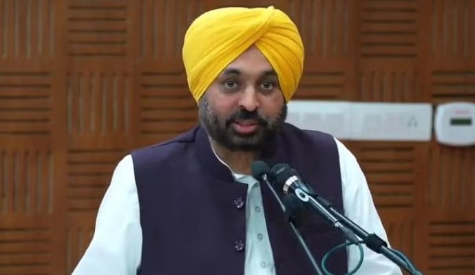 अजनाला मामले पर कैप्टन का बयान, पंजाब सरकार नहीं संभाल पा रही तो केंद्र को दे मामला
