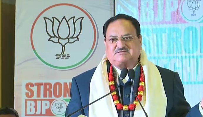 PM मोदी से खड़गे का सवाल, मेरा “रिमोट कंट्रोल” किसी और के पास है लेकिन नड्‌डा क्या?