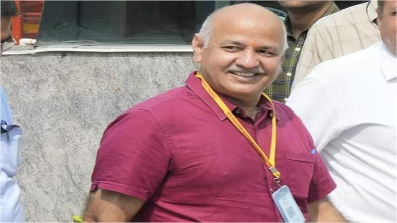 SC से उपराज्यपाल को लगा बड़ा झटका, DERC के चेयरमैन की शपथ पर लगाई रोक