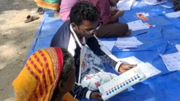 IPL : गुजरात टाइटंस ने केकेआर को एक तरफा मुकाबले में 7 विकेट से हराया