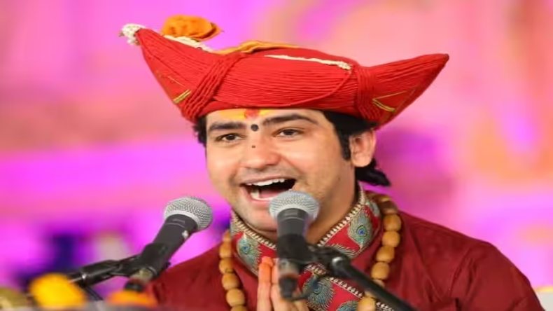ये बंदूकें और गार्ड… आखिर बागेश्वर बाबा को किस बात से है ख़ौफ़ ?