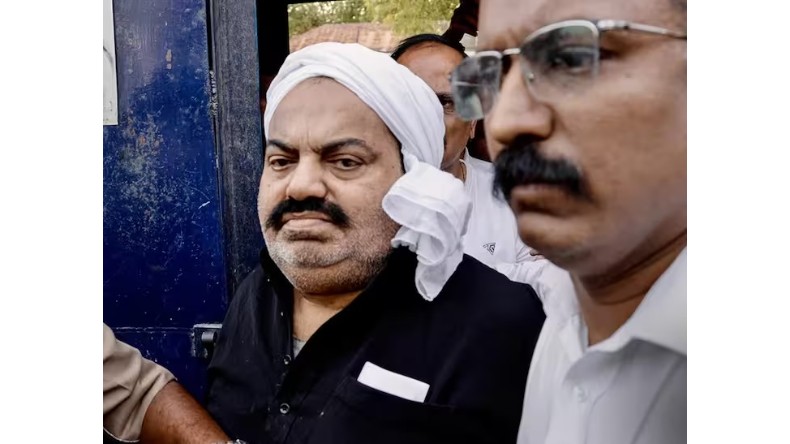 योगी के मंच पर पहुंचीं उमेश पाल की पत्नी, CM की फूलपुर में दहाड़- इनको कोई पूछता था यहां?
