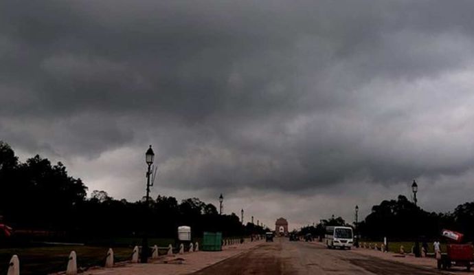 Weather: देश में यूपी, पंजाब समेत इन राज्यों में होगी बरसात, जानिए दिल्ली का मौसम अपडेट