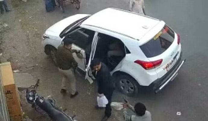 Atique Ahmed Shifting: अतीक अहमद को नैनी जेल लाया गया, कल 11 बजे होगी पेशी