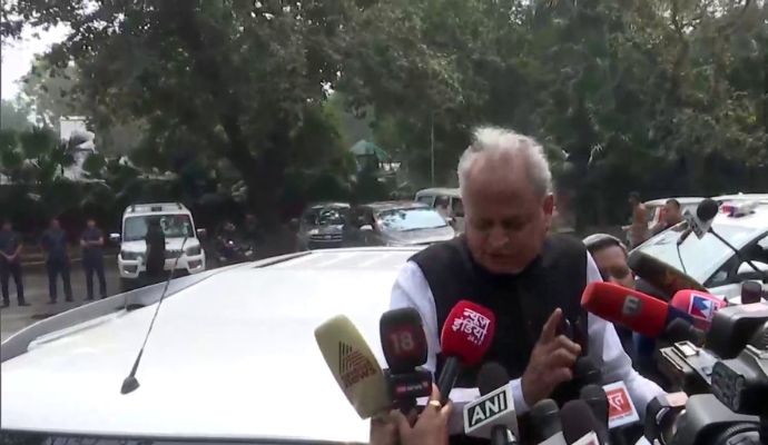 Rahul Gandhi का समर्थन करने पर भारतवंशी अमेरिकी सांसद की हुई खिंचाई, दिया ये जवाब
