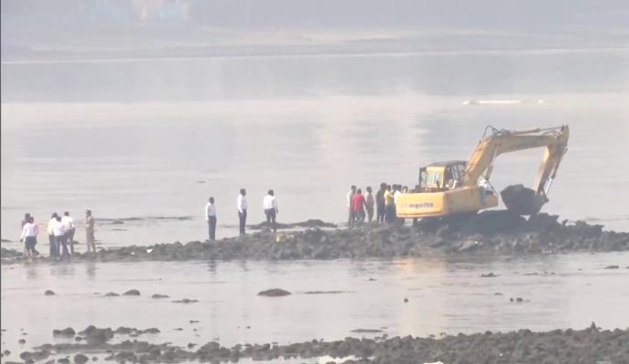 शिवाजी पार्क में हुई पीएम मोदी की रैली पर उद्धव का तंज, कहा-ये सभी भाड़े के लोग…