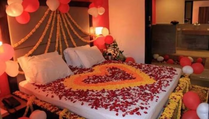 बाहर से जूस के पैकेट और अंदर निकले 10 फोन, जेल प्रशासन अलर्ट