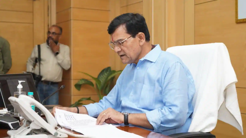 डीजे पर डांस: नाचते-नाचते जमीन पर लेट गया दूल्हे का भाई, फिर नहीं उठा, साथी समझते रहे मजाक