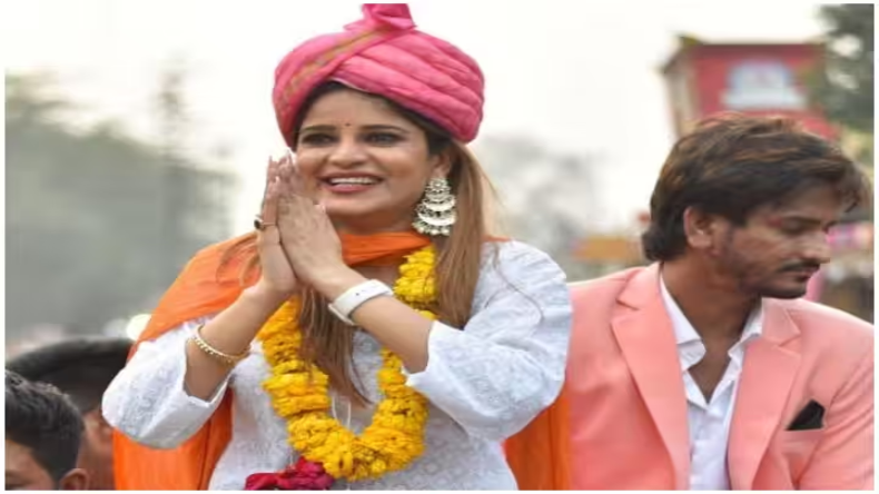 अर्चना गौतम का हुआ ब्रेकअप, एक्ट्रेस पर टूटा दुखों का पहाड़, फराह खान की प्रतिक्रिया ने मचाया बवाल