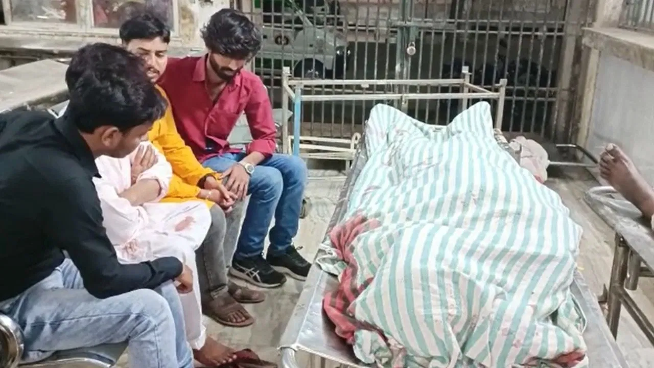 मनीष कश्यप को गिरफ्तार करने पटना पहुंची तमिलनाडु पुलिस, आज सुबह बिहार के थाने में किया था सरेंडर