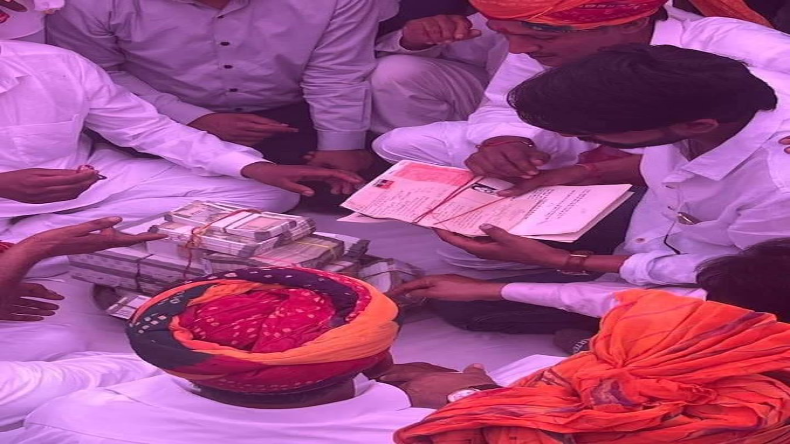 बाहर से जूस के पैकेट और अंदर निकले 10 फोन, जेल प्रशासन अलर्ट
