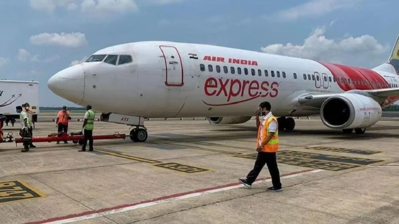 Air India : ‘क्रू मेंबर पर हमला, गालियां भी दीं…’, एयर इंडिया फ्लाइट में फिर बदसलूकी