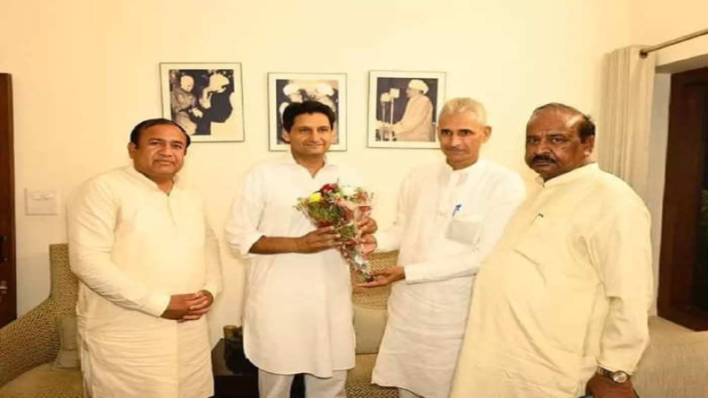माफिया-बदमाशों को लेकर सीएम योगी भड़के, कहा-उल्टा टांगकर मिर्च का झोंका लगा देंगे