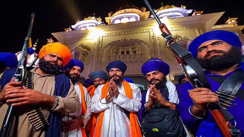 Amritpal Singh letter: जेल में बंद अमृतपाल ने लिखी चिट्ठी, कहा- ‘यहां मेरे हौसले बुलंद हैं’