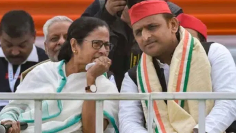 बीजेपी ने नष्ट की हिंदू धर्म की आध्यात्मिकता, अगर कर्नाटक से पतन… ममता बनर्जी का बड़ा बयान