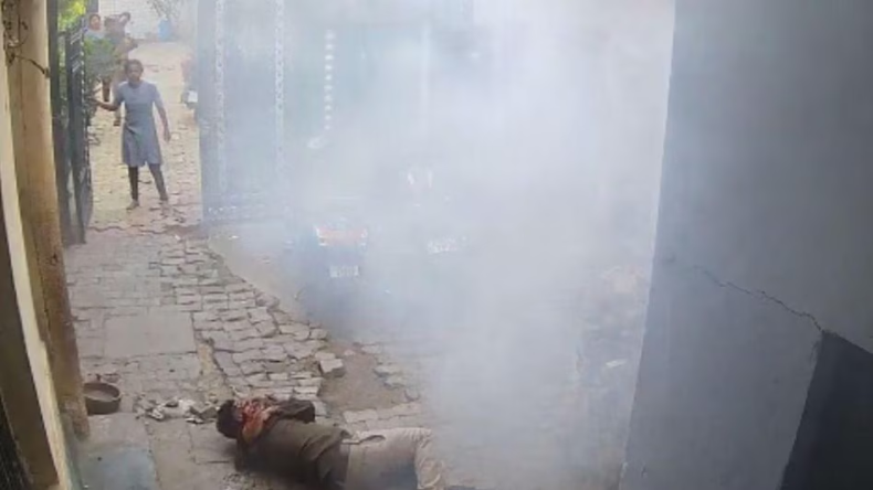 उत्तर प्रदेश: आगरा पुलिस ने 18 वर्षीय लापता किशोरी को राजस्थान से ढूंढा, परिवार को सौंपा