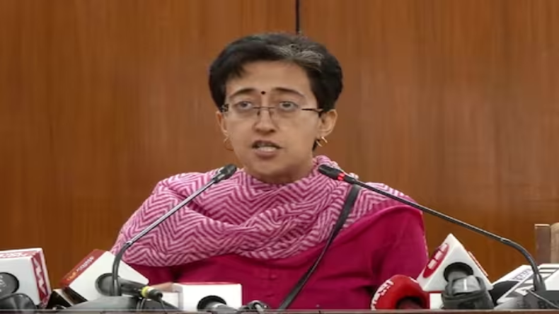 Water Crisis In Delhi: पानी की कमी को लेकर एक्शन में केजरीवाल सरकार, बुलाई इमरजेंसी बैठक