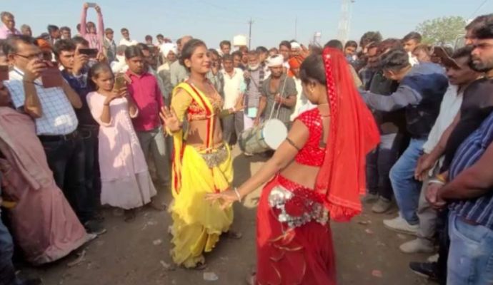 सरकारी सेवकों को मिलेगा उपहार, रिटायरमेंट की उम्र 3 साल तक सरकार द्वारा बढ़ाने की उम्मीद
