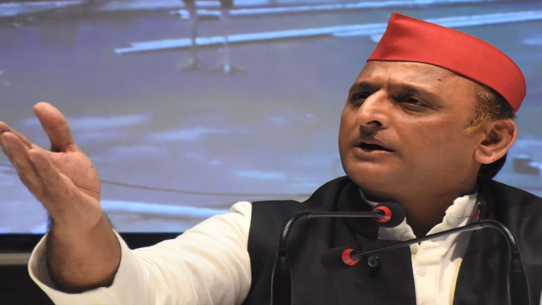 UP: राज्यसभा में अध्यादेश के खिलाफ AAP का साथ देगी सपा, केजरीवाल ने अखिलेश को दिया धन्यवाद
