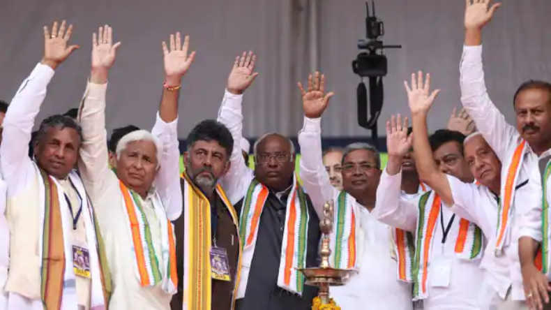 कर्नाटक: AAP ने जनता के लिए खोला वादों का पिटारा, सरकार बनने पर हर महीने 300 यूनिट फ्री बिजली
