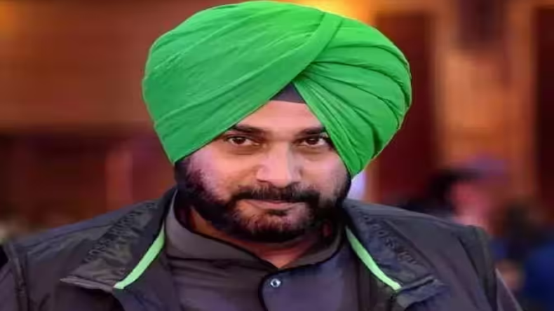 Punjab Politics : पंजाब कांग्रेस में दो फाड़, नवजोत सिद्धू बोले- बिके हुए लोग…