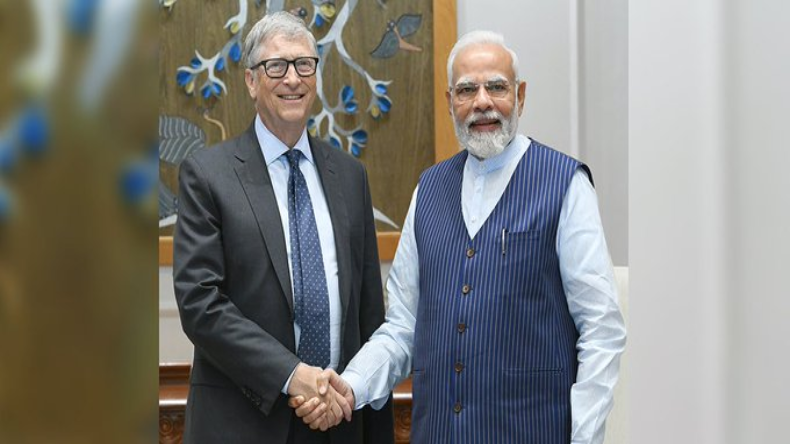 प्रधानमंत्री नरेंद्र मोदी की सुरक्षा में चूक, पीएम के काफिले के पास आ पहुंचा युवक