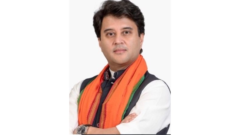 क्या राहुल गांधी पर दर्ज होगा मानहानि का मामला, सावरकर के पोते पहुंचे अदालत