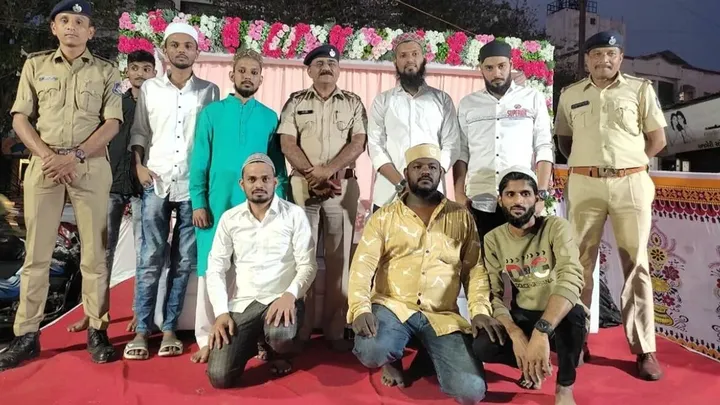गुजरात में दर्दनाक हादसा, मिट्टी धंसने से 7 मजदूर की मौत, कई दबे