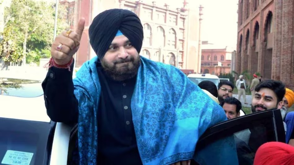 दिल्ली: धरने पर बैठे पहलवानों के समर्थन में जंतर-मंतर पहुंचे कांग्रेस नेता नवजोत सिंह सिद्धू