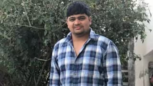 दिल्ली मेट्रो सुपरवाइजर ने पत्नी और बेटी को मारकर लगाई फांसी, गूगल पर सर्च किया मरने का तरीका