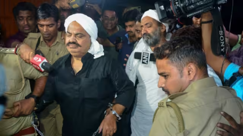 अतीक-अशरफ के सवाल पर बिफरे मंत्री नंदी, बोले- माइक मुंह में घुसाकर पूछोगे क्या…
