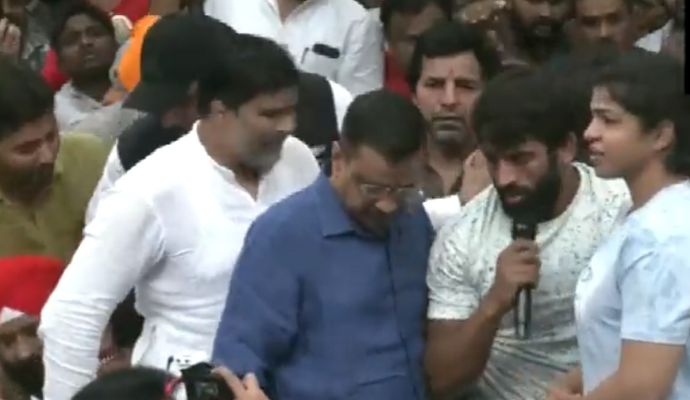 Wrestlers Protest: पहलवानों के समर्थन में महम के चौबीसी चबूतरा पर जुटेंगे 3 राज्यों के खाप नेता