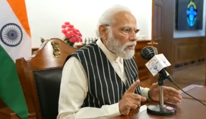 पीएम को कहा था बुरा भला, आज जुलाना में लीड ले रही हैं विनेश फोगाट