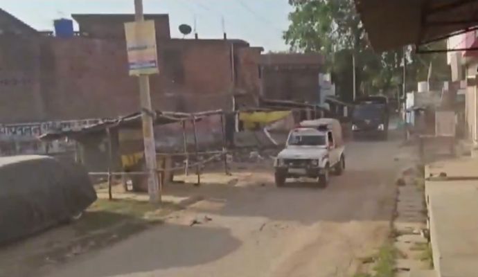 प्रयागराज: बुर्के की आड़ में पुलिस को चकमा दे रही है शाइस्ता…लेडी गैंग भी साथ
