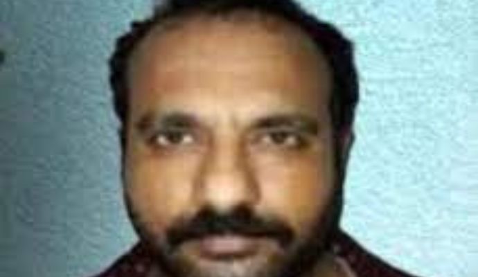 माफिया अतीक अहमद के बेटे अली की बैरक से मिला कुछ ऐसा, नप गए डिप्टी जेलर साहब, जानिए क्या थी वो चीज?