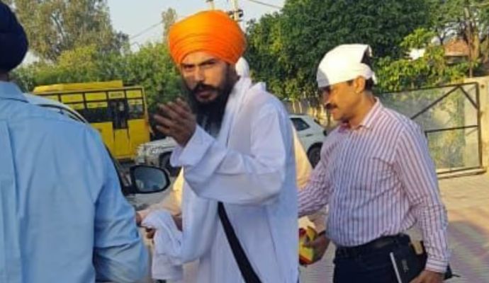 खालिस्तान समर्थक अमृतपाल का भाई ड्रग्स के साथ गिरफ्तार, परिवार बोला बड़ी साजिश