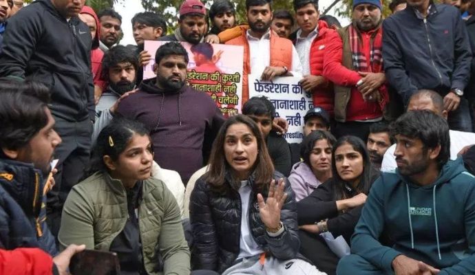 Wrestlers Protest: सोमनाथ भारती ने जंतर मंतर पर पहुंचाई चारपाई, हो गया बवाल, बोली ये बात