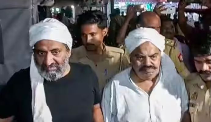 Atique Ahmed Murder Case : अतीक अहमद के शूटर लवलेश तिवारी का सोशल मीडिया हुआ एक्टिव, पोस्ट में लिखी ये बात