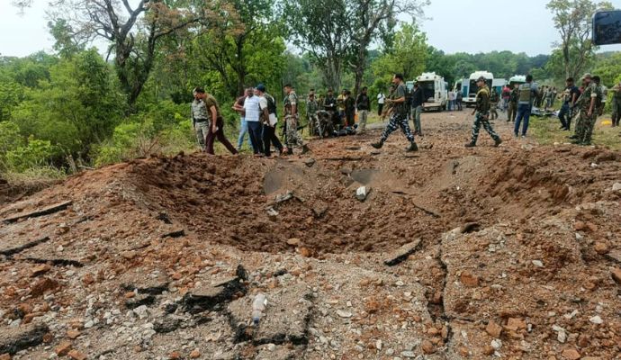 गोदावरी नदी का जल स्तर बढ़ा, छत्तीसगढ़-तेलंगाना हाईवे बंद