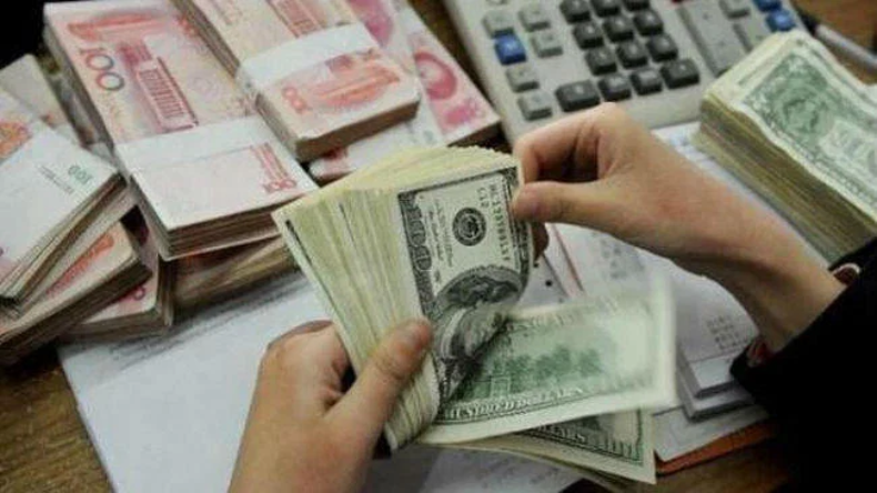 Demonitisation 2.0: तो क्या बैन हो गए 2000 के सभी नोट? घबराने से पहले जान लें सच्चाई