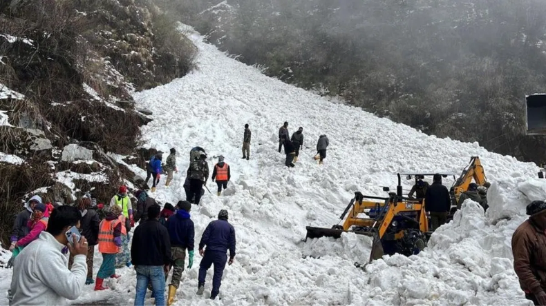 सिक्किम में बारिश का सितम, बाढ़ में बहे सैकड़ों घर, 6 लोगों की मौत