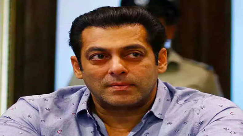 BB OTT 2: वीकेंड के वार में क्या Salman के हाथ में दिखी सिगरेट! स्टेज पर कहे अपशब्द?
