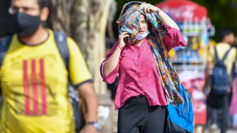 Weather : दिल्ली-एनसीआर में बारिश ने दी गर्मी से राहत, आज ओले पड़ेंगे, जानें मौसम का हाल